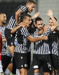  埃弗顿斩获三连胜，时隔八年再进欧战赛区  