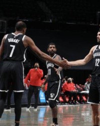  特雷杨52分老鹰加时胜黄蜂  