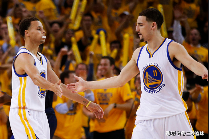  库里常规赛三分命中数突破四千大关  