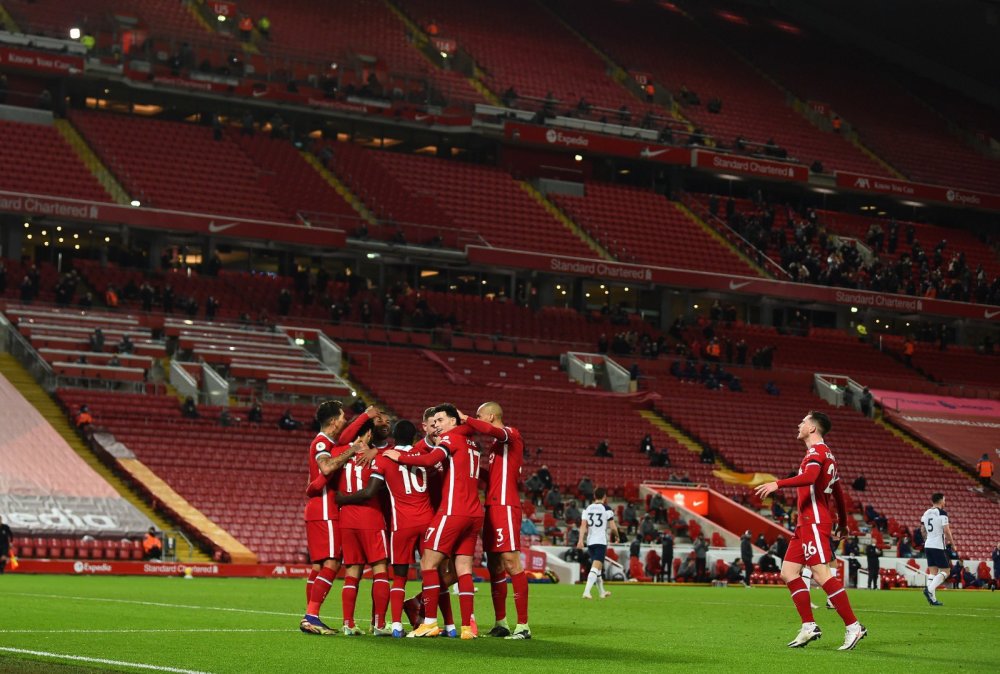  曼城锋线火力全开，客场大胜稳固榜首优势